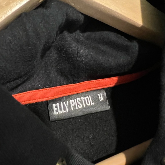NEW🌟Elly Pistol Black Hoodie - Picture 7 of 9